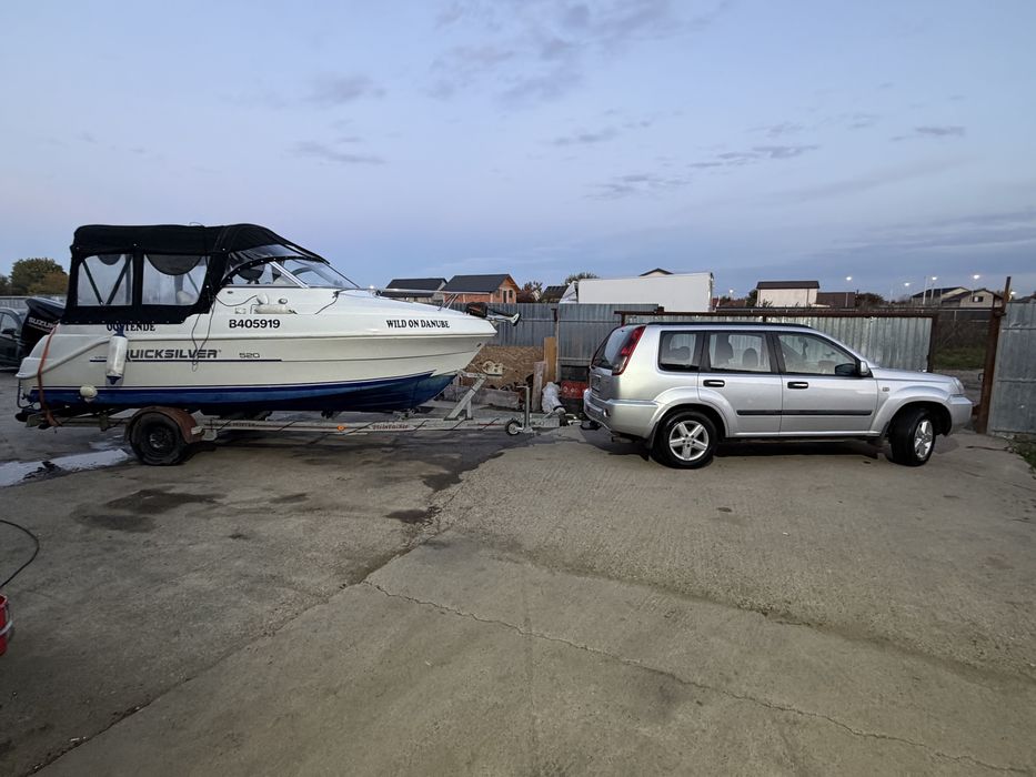 Nisan Xtrail+Quicksilver 520 cabin