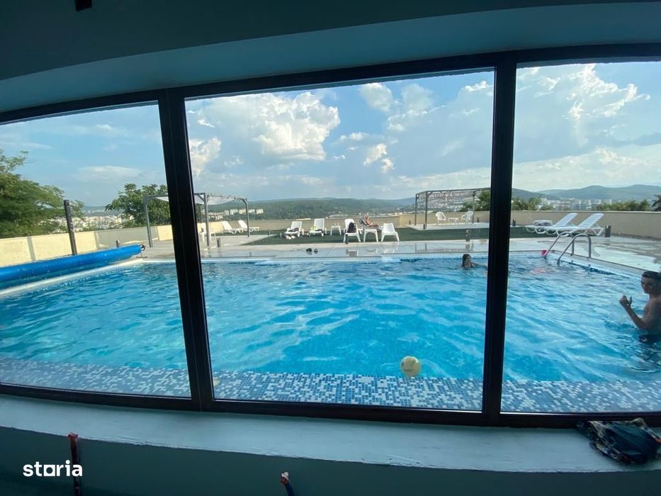 Apartament cu 3 camere | 100 mp + 60 mp terasa | Piscina