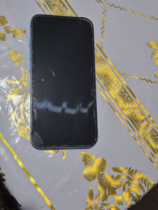 Айфон 13 128гб...