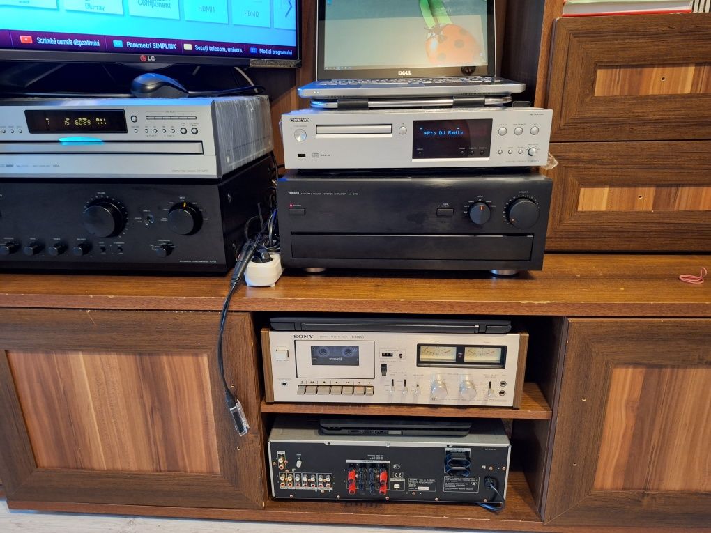 2 amplificatoare Onkyo Integra A9711 ,Yamaha ax 870 bolizi vigurosi