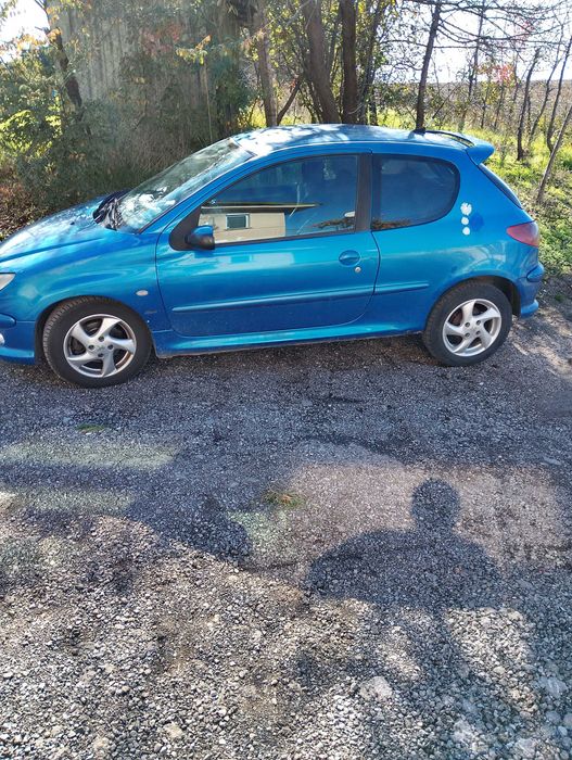 Пежо 206HDI 2000