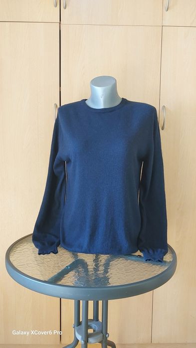 Пуловер Oro Cashmere. 35% кашмир, 35% коприна, 30% вълна. размер L