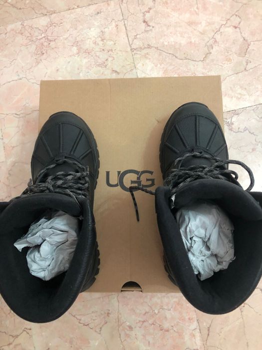 Bocanci UGG noi in cutie mărime 37 pentru femei