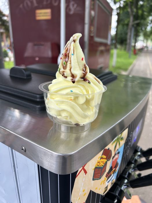 Masina / aparat inghetata stradal nou.