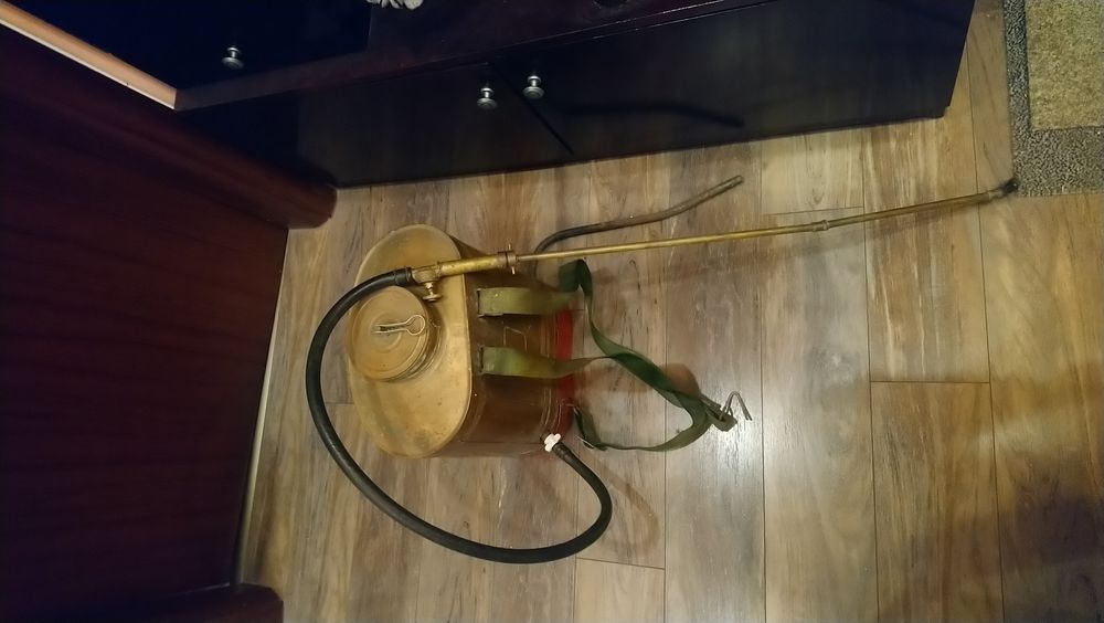 Медна пръскачка-лозя,градини,овощки,трева.Отлично техническо състояние