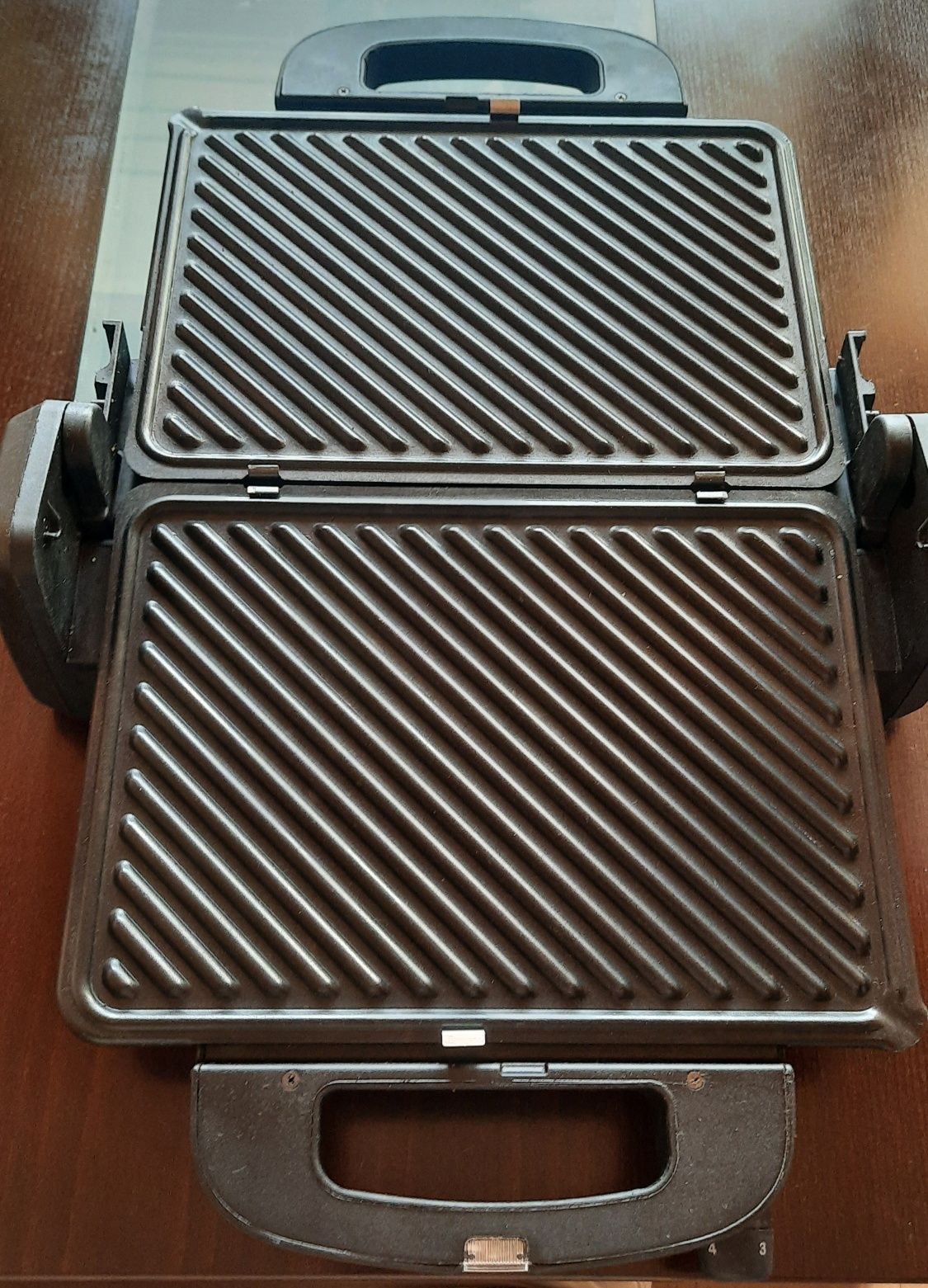 Грил Gorenje KR1800SM