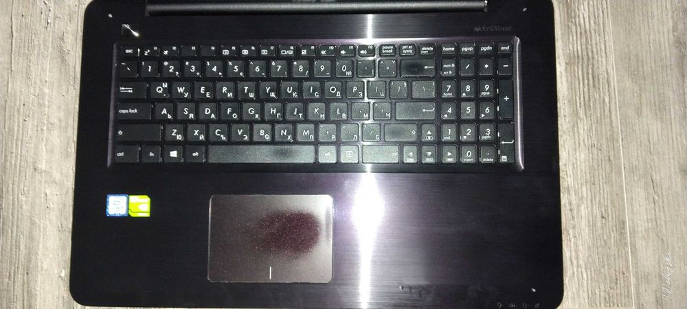 За части: Лаптоп 17.3" Asus K765U