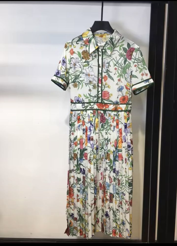 Рокля по модел и десен на Gucci