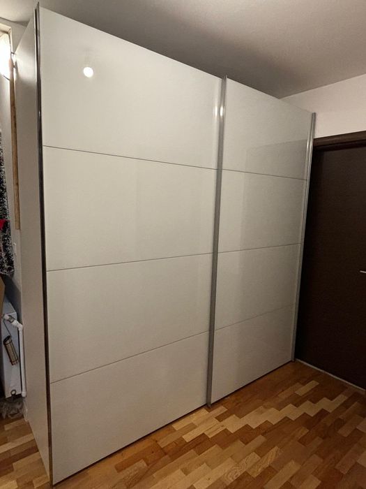 Dulap dressing usi sticla alba culisante glisante