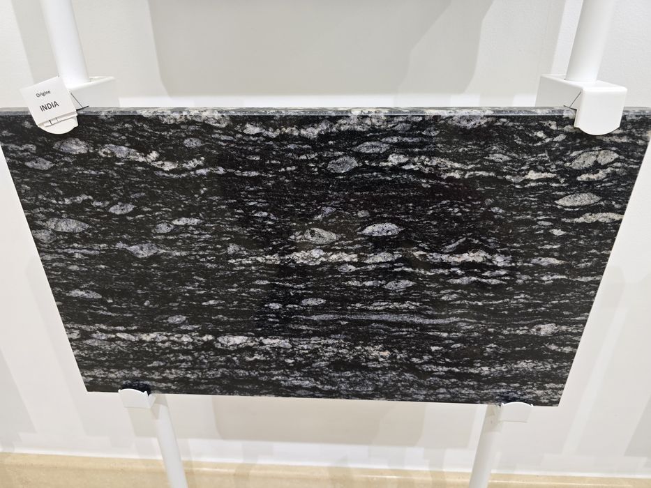 Glafuri, blaturi, trepte, pardoseli din marmură și granit