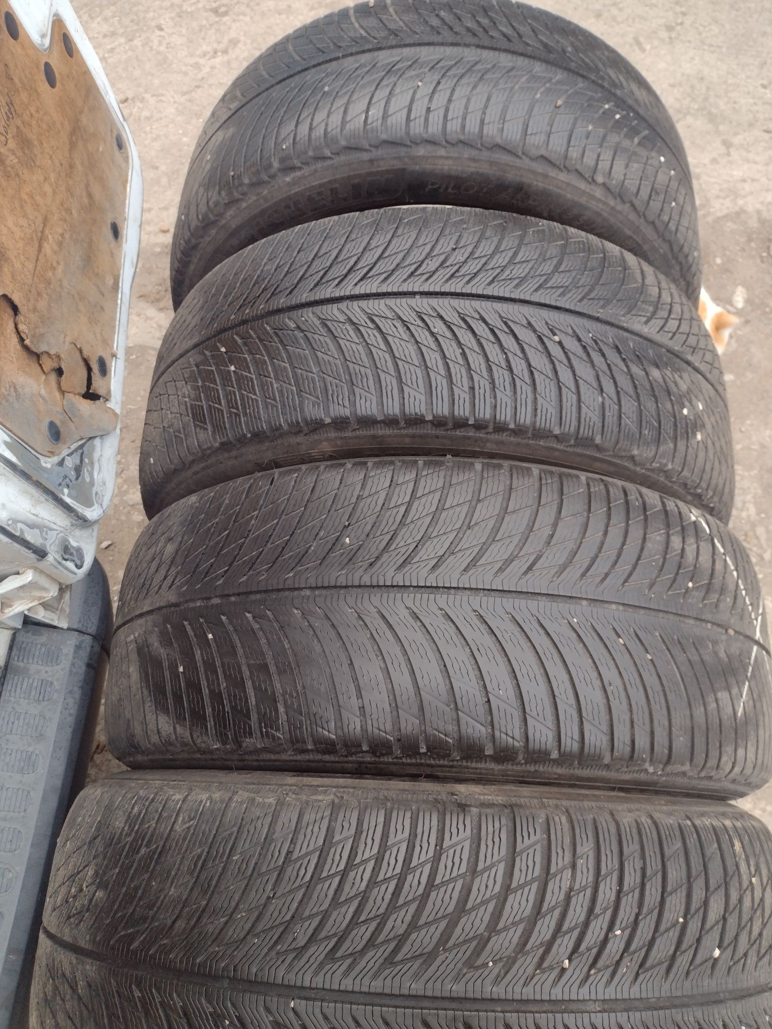 Перфектни 4бр.275/50/20 Michelin PA5 dot3023