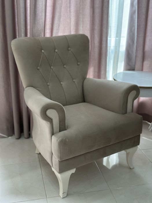 Кресло  бежов цват