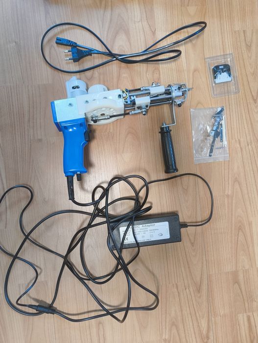 Set complet pentru tufting – Tufting Gun AK II + Aparat de tuns covoar