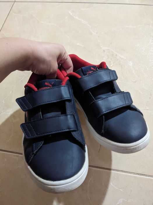 Vând papuci copii 32 puma