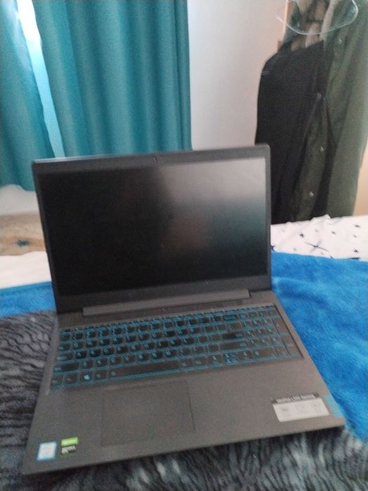 Vând Lenovo Ideapad L340