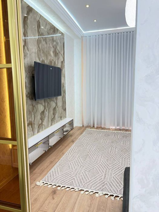 Квартира продаётся новостройка Чиланзар Ц квартал 3/4/8 меб тех