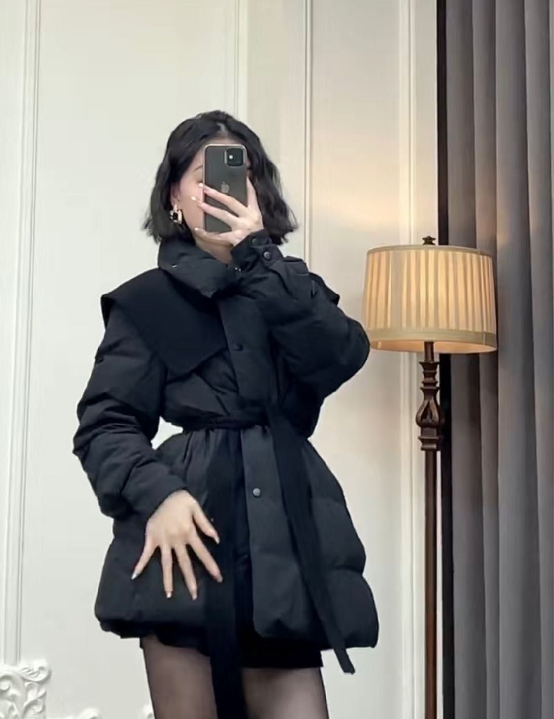 Черная хлопковая куртка средней длины для женщин в зимнем стиле