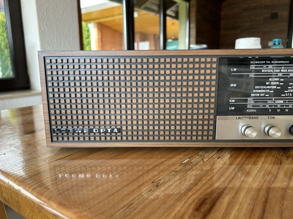 Radio Vintage Loewe Opta