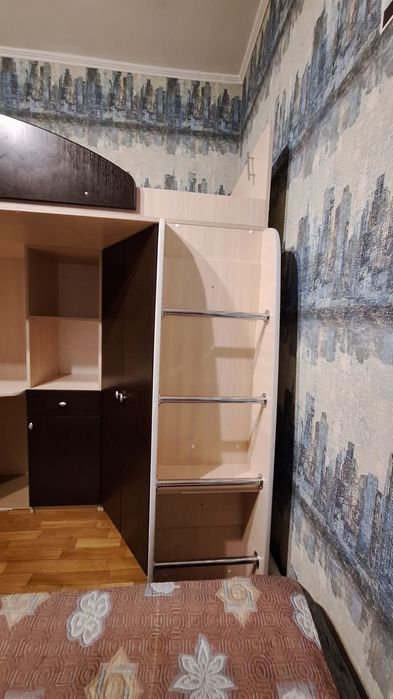 Детский уголок (кровать, стол, шкаф)