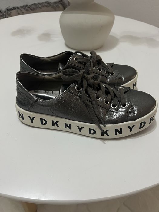 DKNY с платформа оригинални