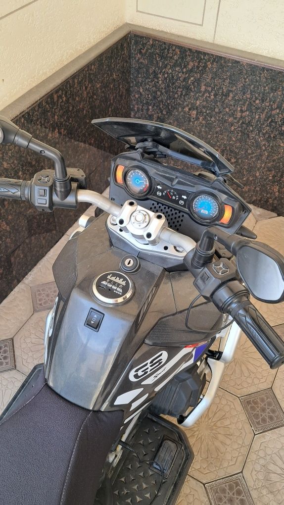 Motosikl detskiy