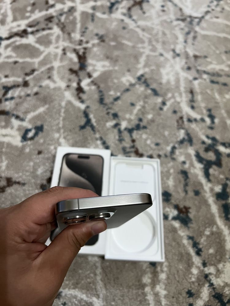 iphone 15 pro сотилади