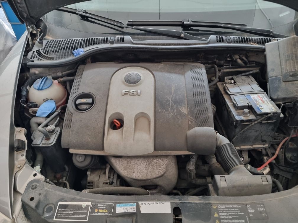 Dezmembrez dezmembrari skoda octavia 2 1.6 fsi blf xenon