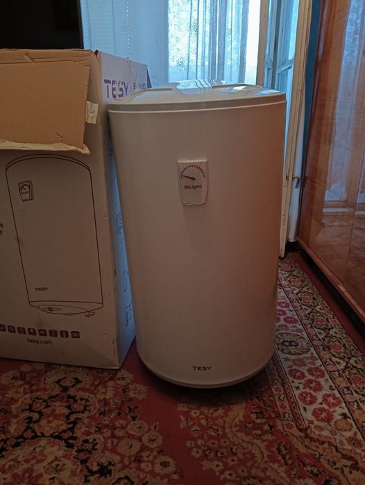 Vând boiler tesy nou în cutie