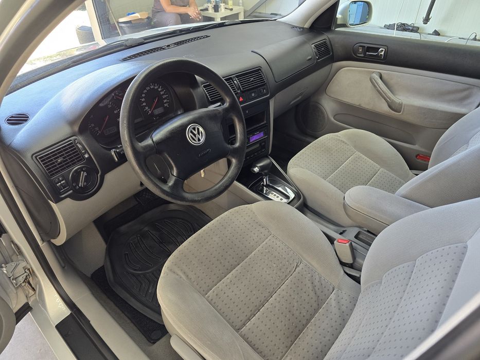 VW GOLF 4 1.6 Автоматик