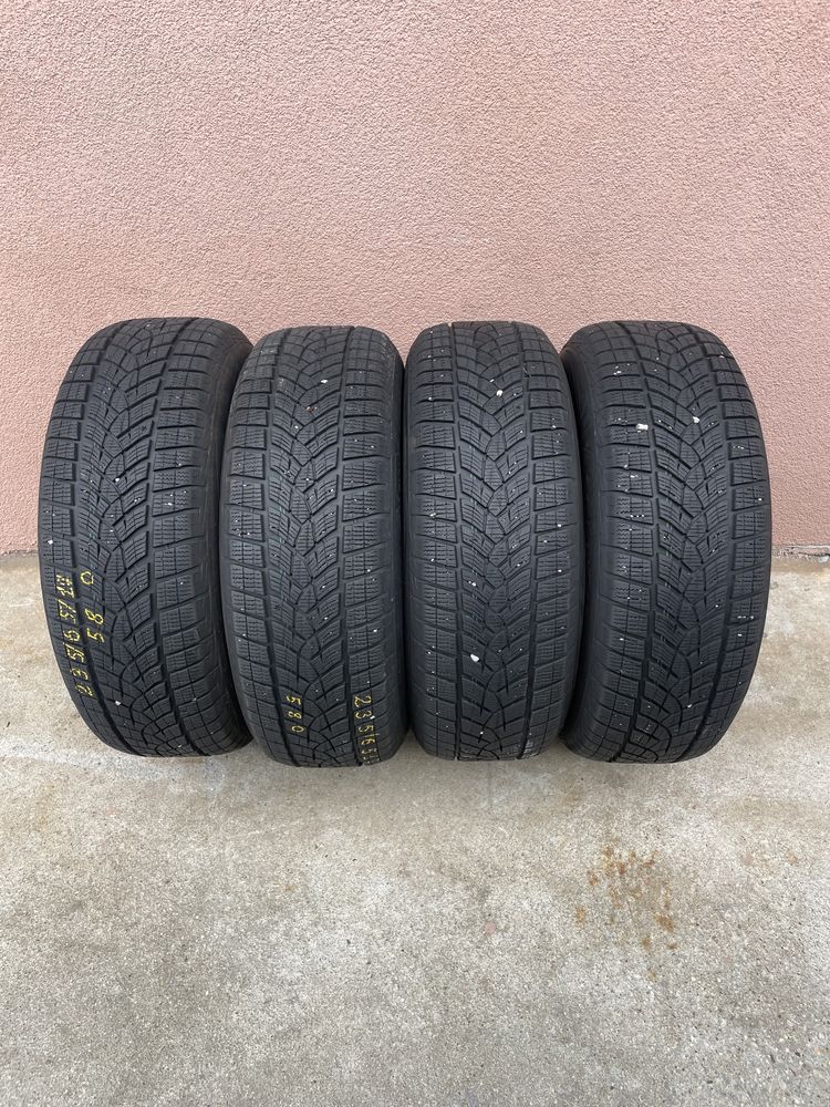 4бр зимни гуми GOODYEAR ultra grip Performance SUV 235/65/17