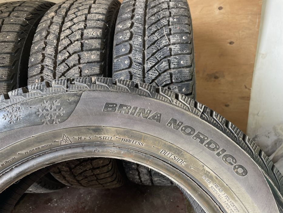 Продам зимние шины в отличном состоянии