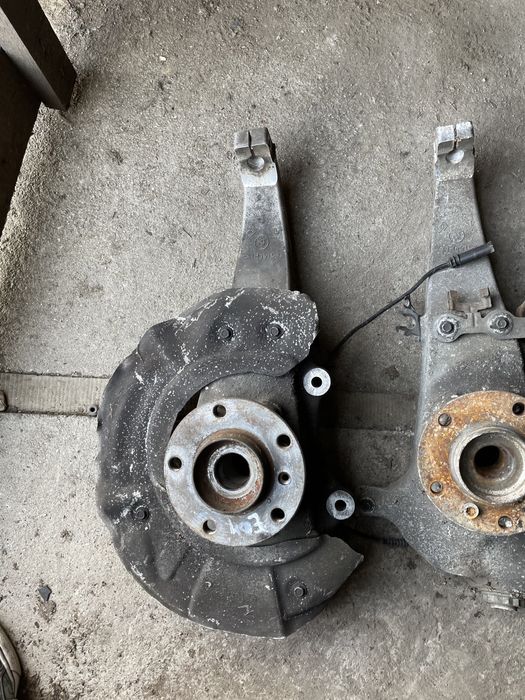 Fuzeta stanga / dreapta BMW F 10 f01 X drive xdrive 4x4 seria 7