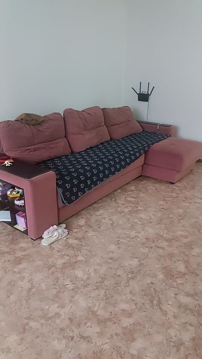 Продам диван 2.9 на 1.6