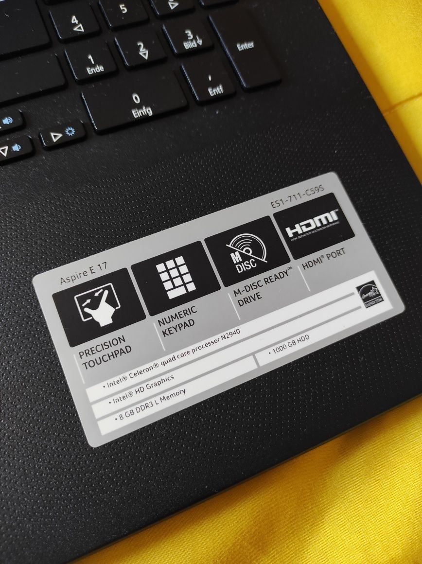 Acer Aspire E 17"