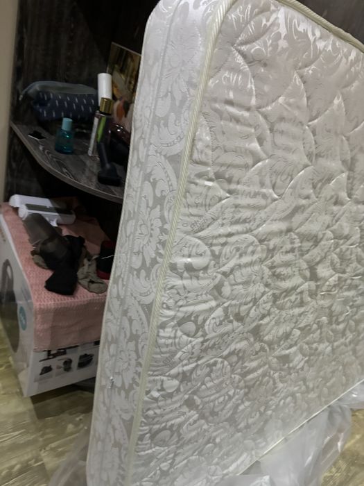 Матрас размером 200*120 средней жесткости