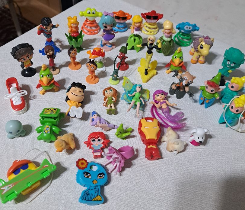 Фигурки из Киндер сюрприза, писать на ватсап