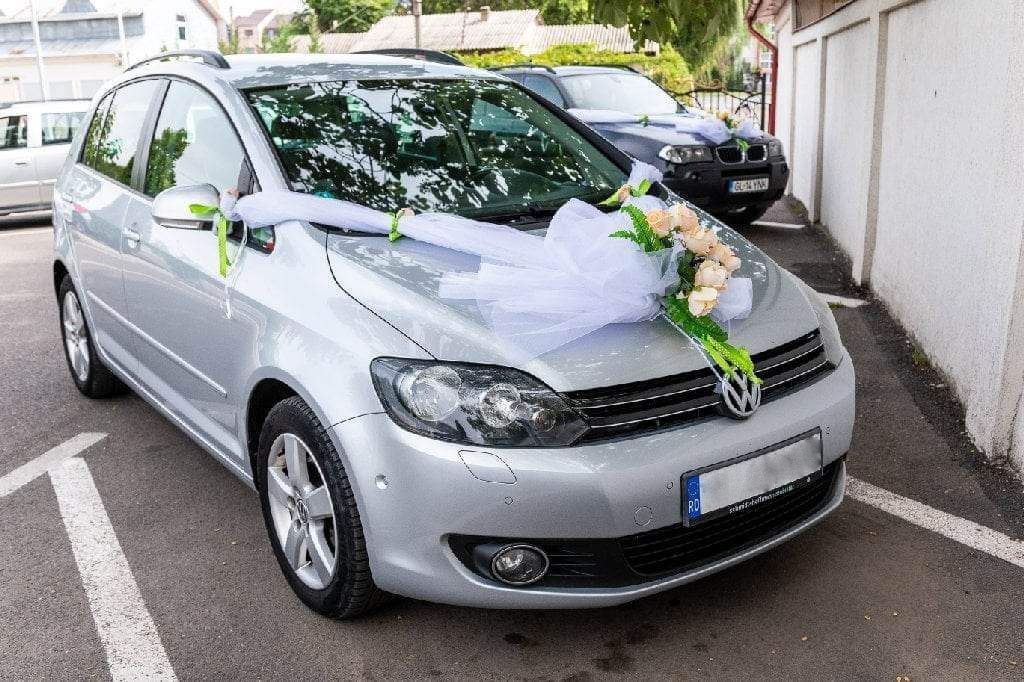 De vânzare rochie mireasă și accesorii