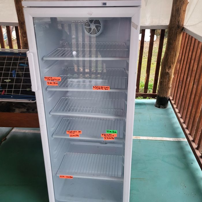 Vitrina frigorifica verticala