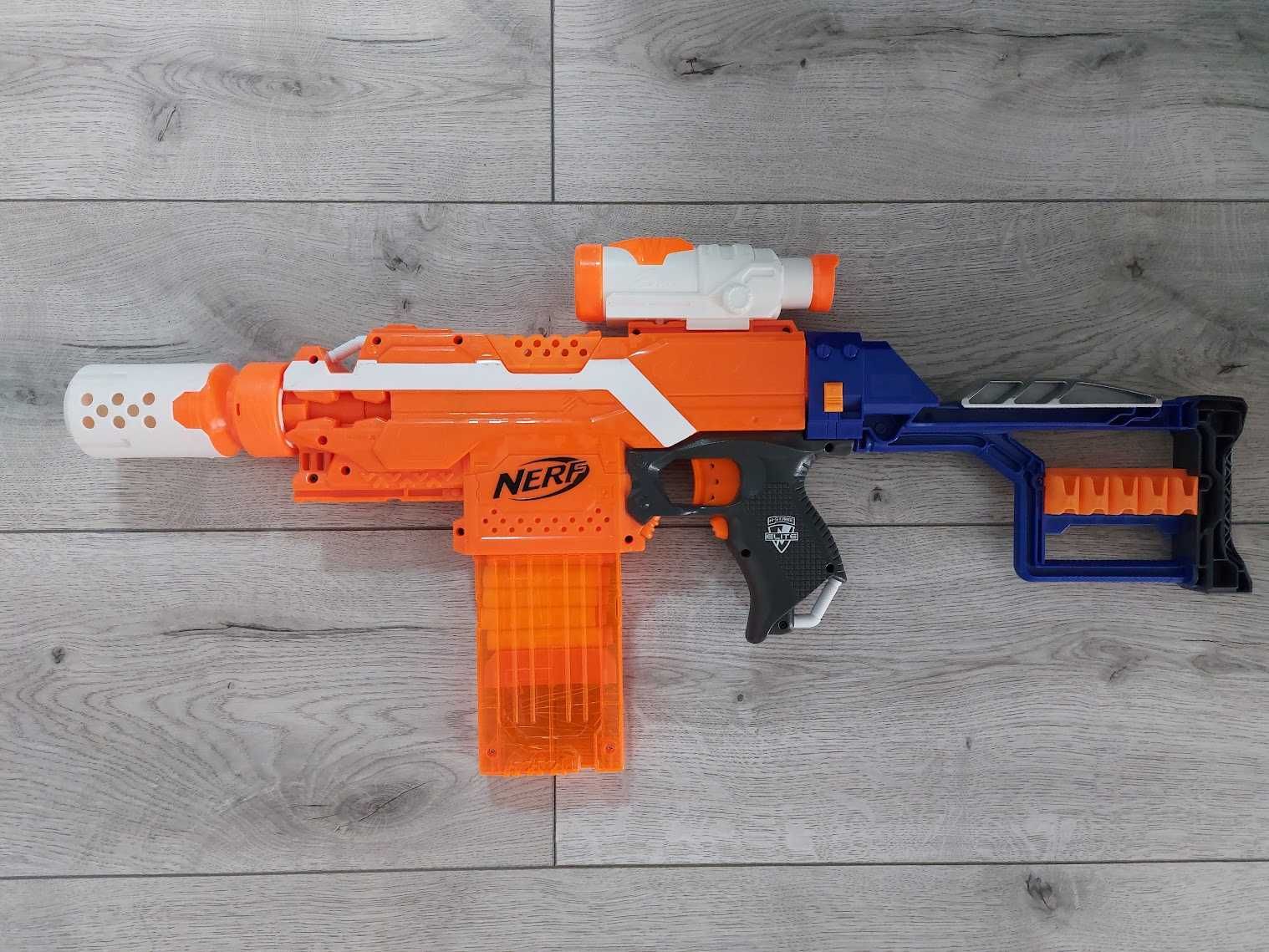 Blaster NERF N-Strike Elite Stryfe + accesorii