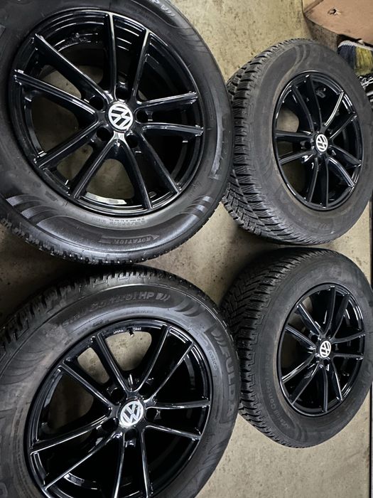Set jante aliaj pe 16 Vw Tiguan cu cauciucuri iarna aproape noi 215/65