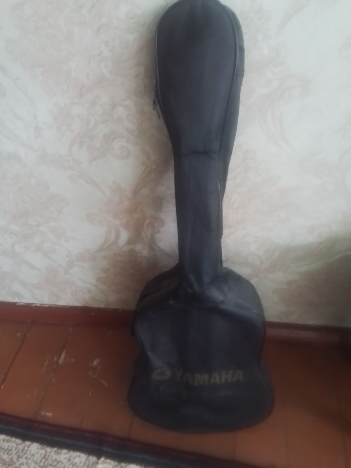 Продаётся Пианино в хорошем состояние [Гитара в Подарок]