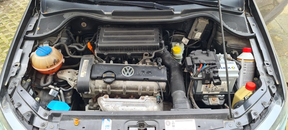 Wv polo 6 R 1,4 бензин  85кс. навигация,климатроник