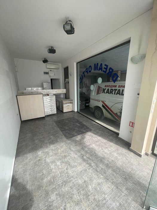 Дава се под наем Магазин в Пловдив, Южен - 23 кв.м за 306 € - Снимка #2