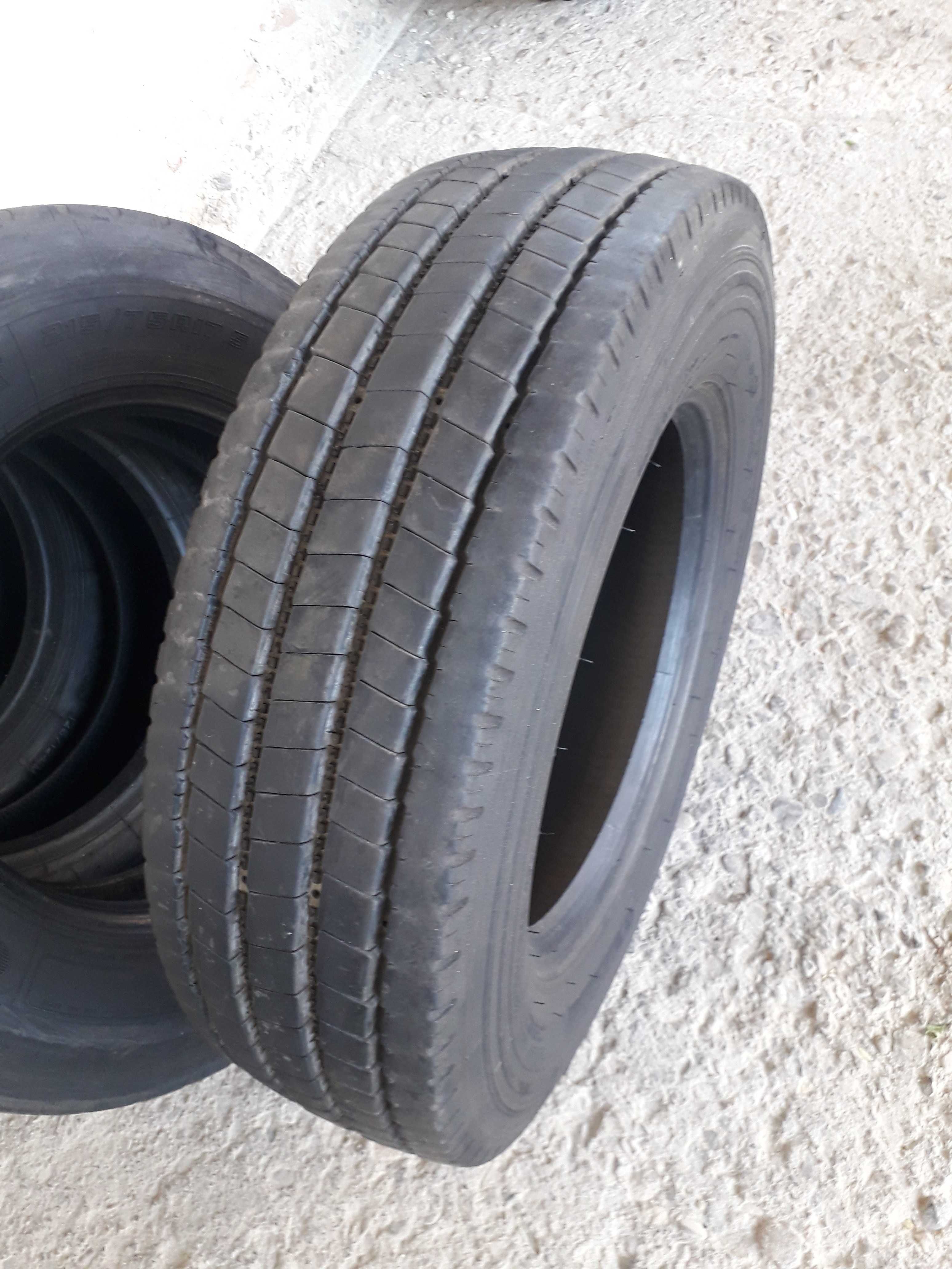 1 тежкотоварна гума 215/75 R17.5 Michelin XZE2 126/124M Germany