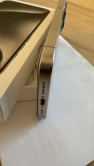 Безупречен iPhone 15 Pro Max/256/Silver