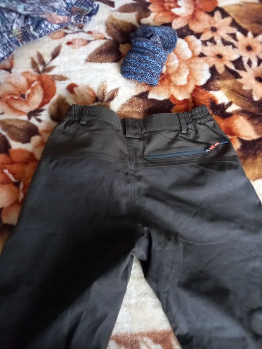 Дрехи за лов нови