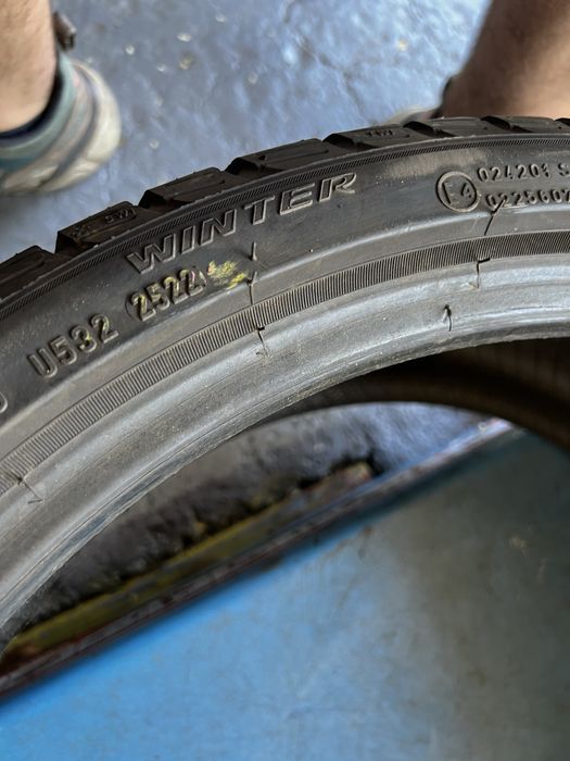 235 35 r19 pireli iarna dot 2022