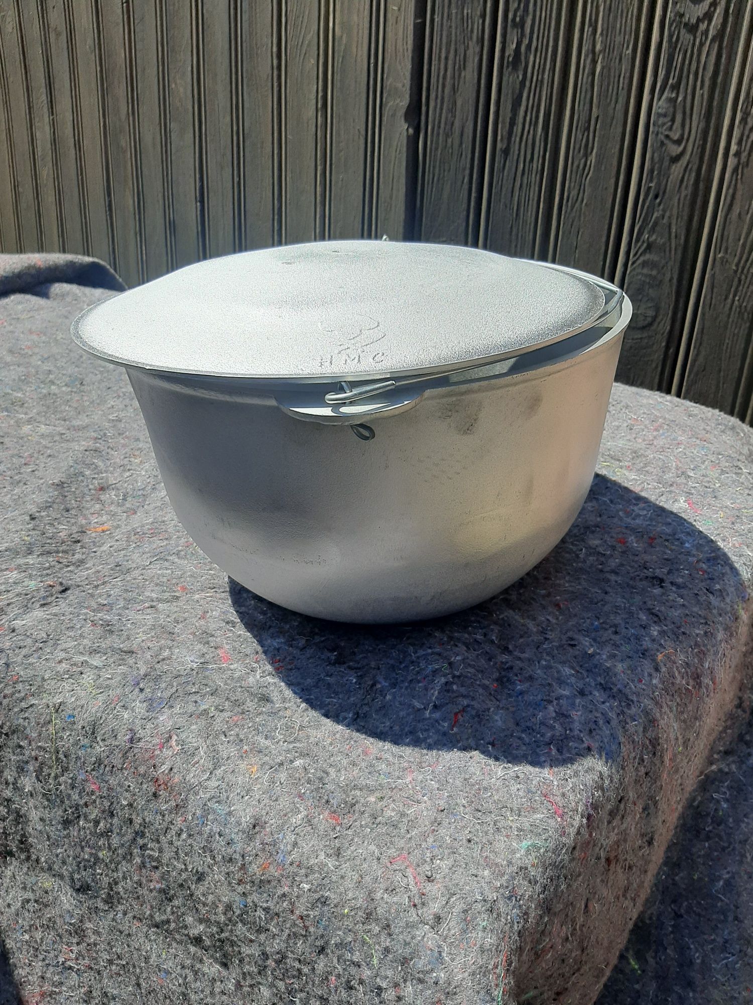 Vând ceaune noi din aluminiu cu capac