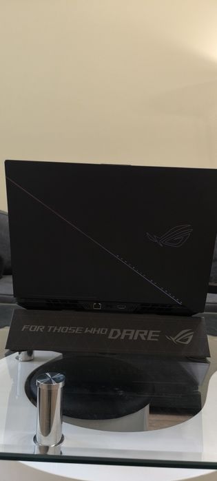 Asus rog Zephyrus Duo 16 (GX650p)
