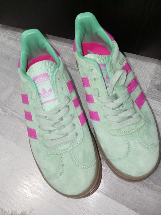 Adidași dama mărime 40,marca Adidas